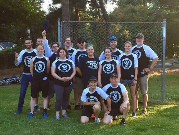 shirtspace-sponsors-local-kickball-team